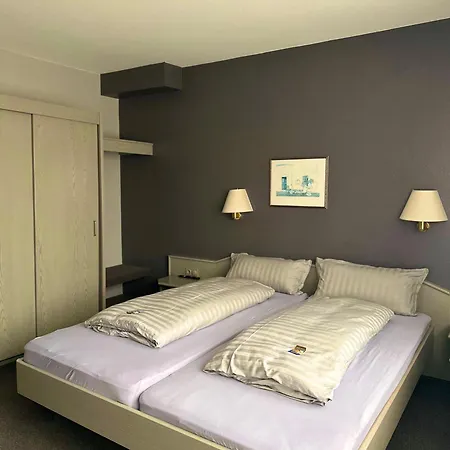 M&m Park Hotel