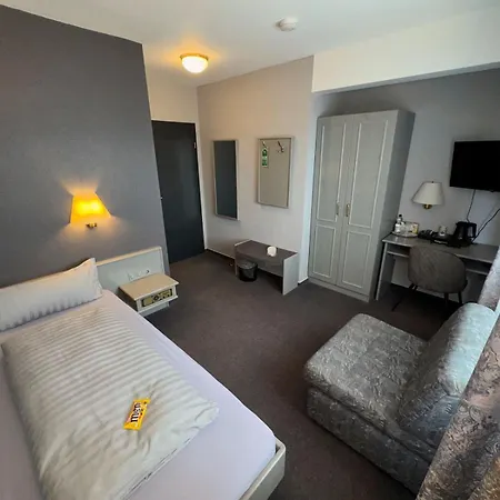 M&m Park Hotel
