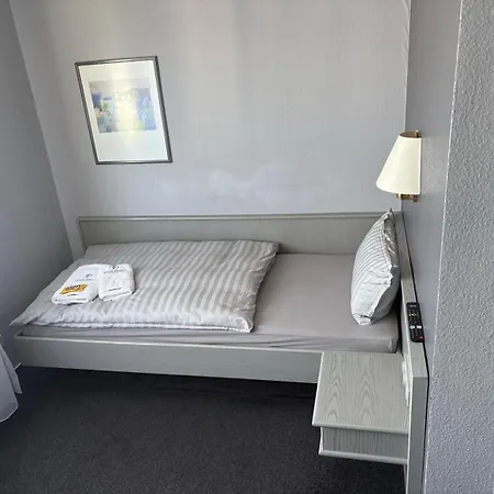 M&m Park Hotel *